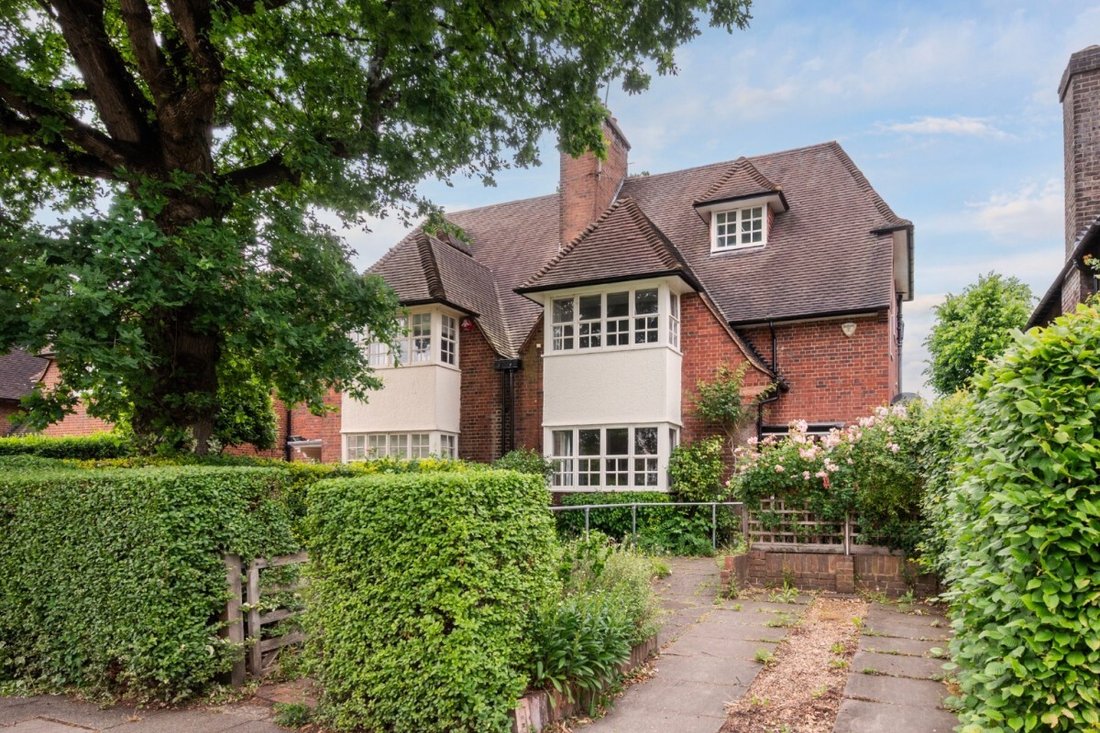House in Temple Fortune, Barnet, England 1 - 18171915