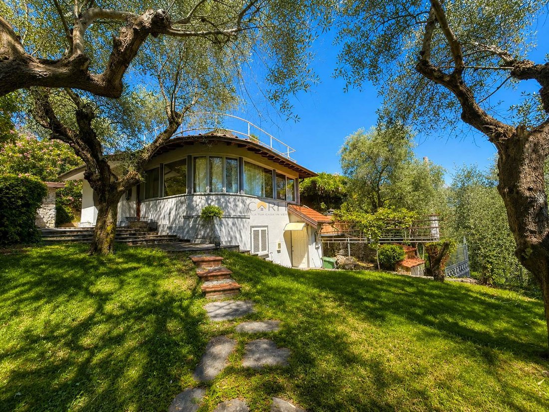 Villa in Camaiore, Tuscany, Italy 2 - 18158176