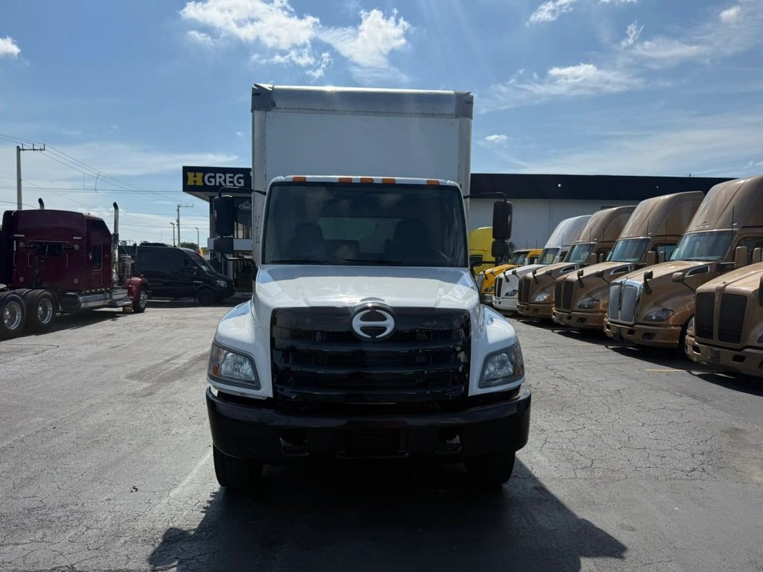 Pickup in Miami, FL, United States 2 - 18167860