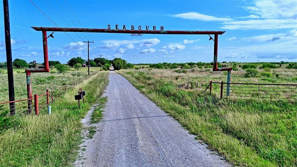 Farm Ranch in Henrietta, Texas, United States 1 - 18165077