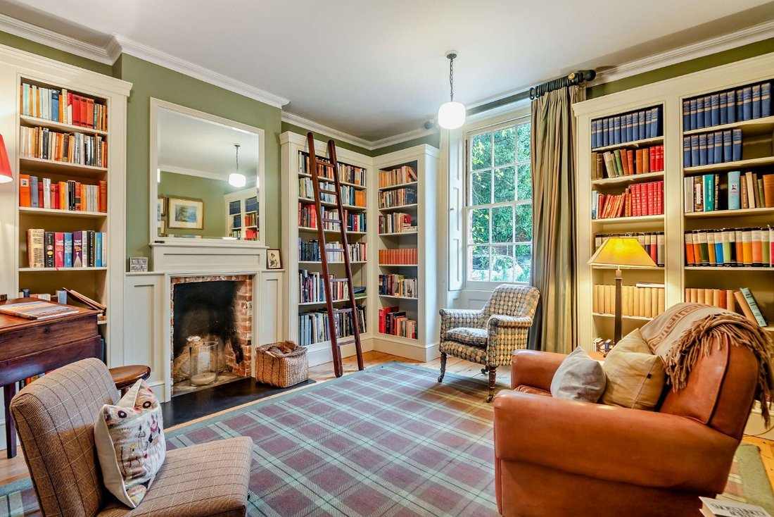 House in Englefield Green, Windsor, England 5 - 18160069