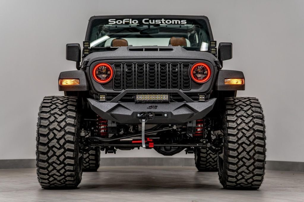 Jeep Gladiator 4X4 in Fort Lauderdale, FL, United States 4 - 17810672