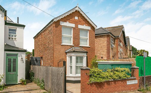 House in Kingston Upon Thames, Royal Borough of Kingston upon Thames, England 1