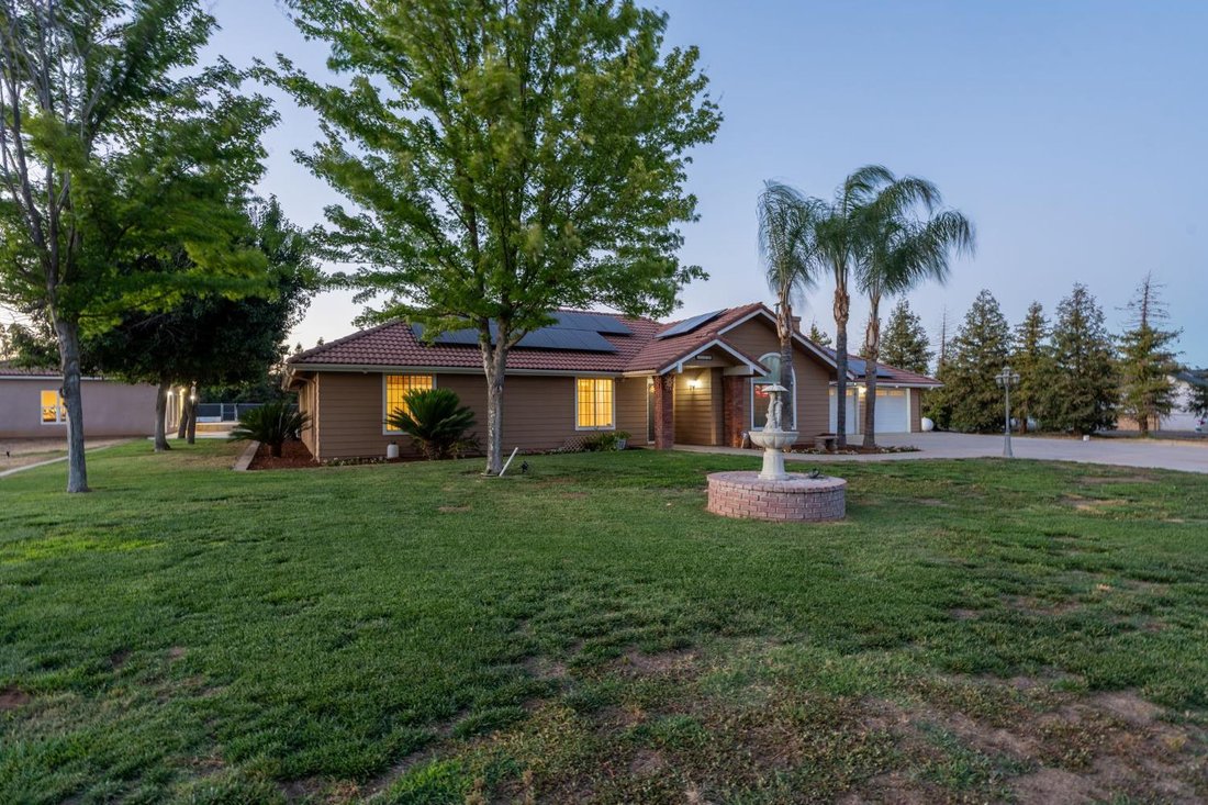 House in Clovis, California, United States 3 - 18162575