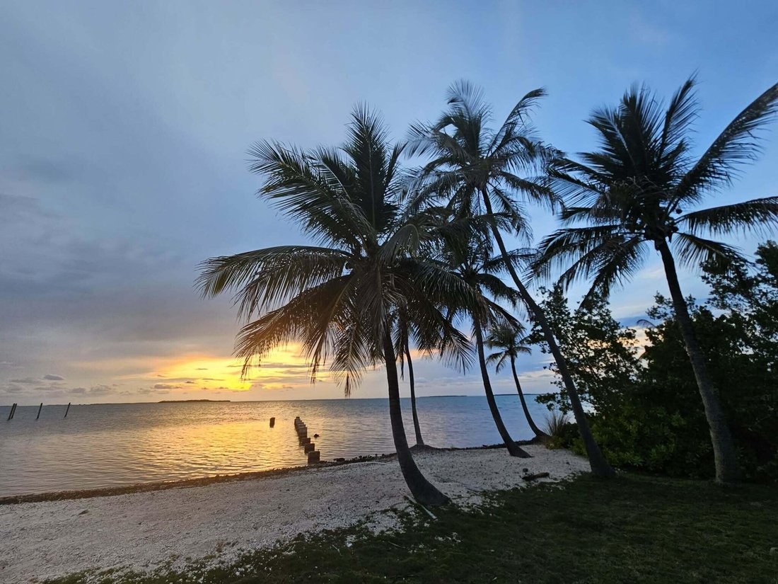Land in Key Largo, Florida, United States 1 - 18167592
