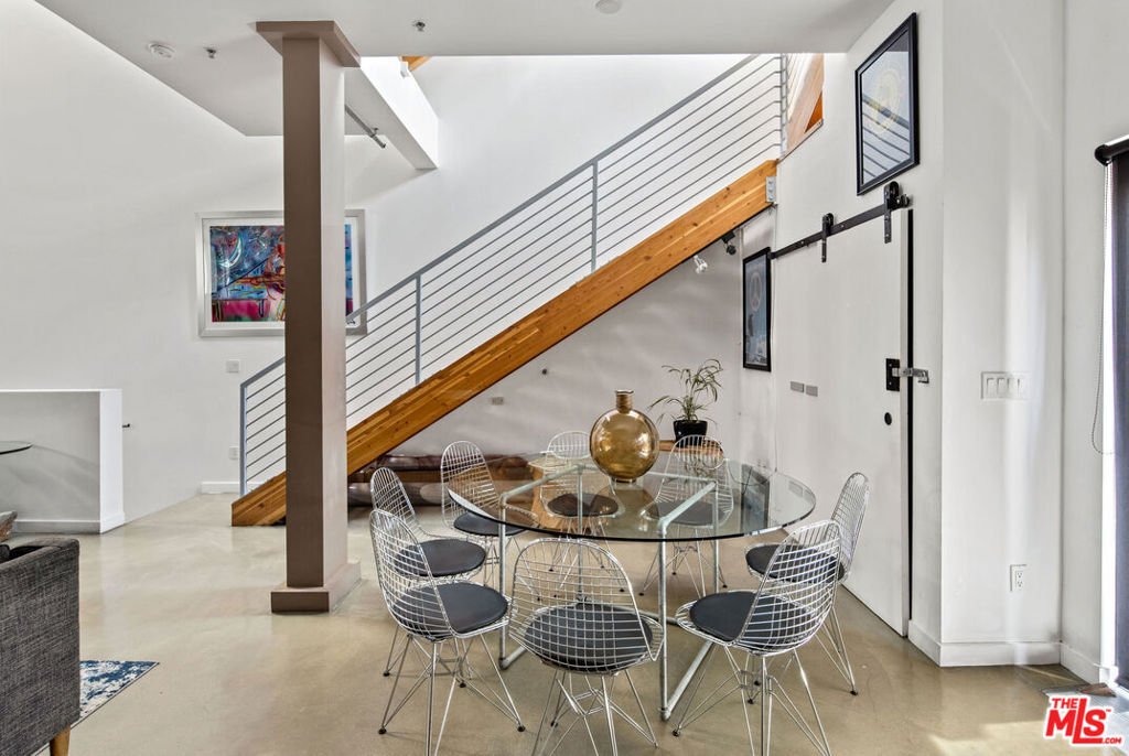 Condo in Los Angeles, California, United States 5 - 18162903