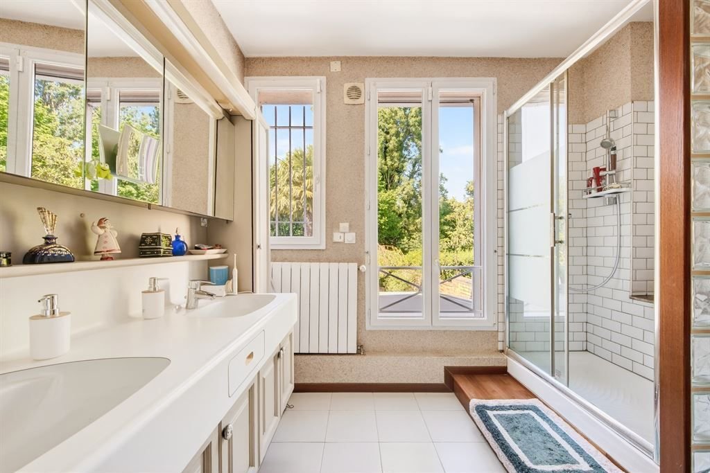 House in Le Centre, Maisons-Alfort, France 5 - 18163135