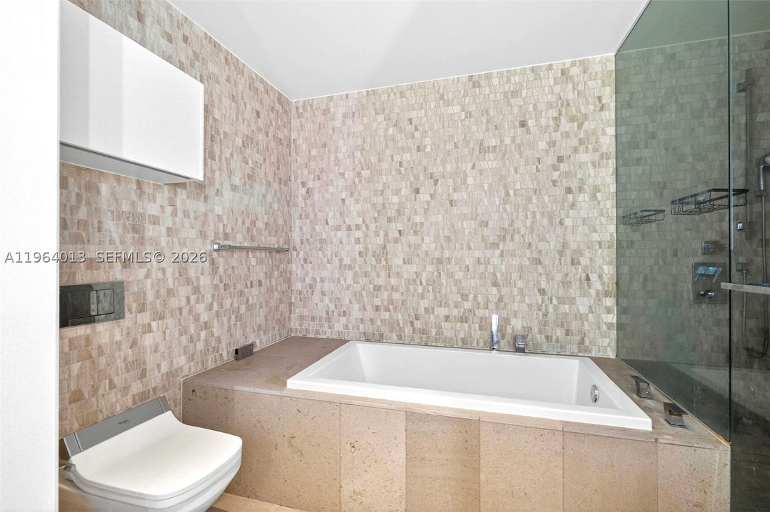 Condo in Miami, Florida, United States 5 - 17151309