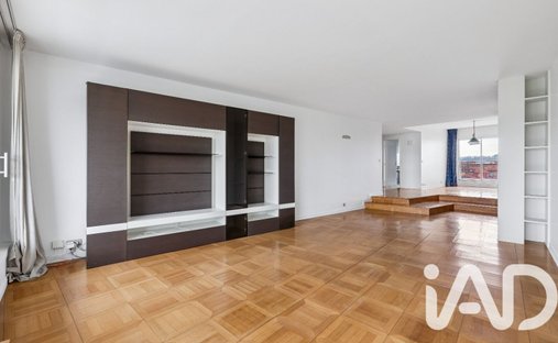 Apartment in Cité Jardins, Suresnes, France 1