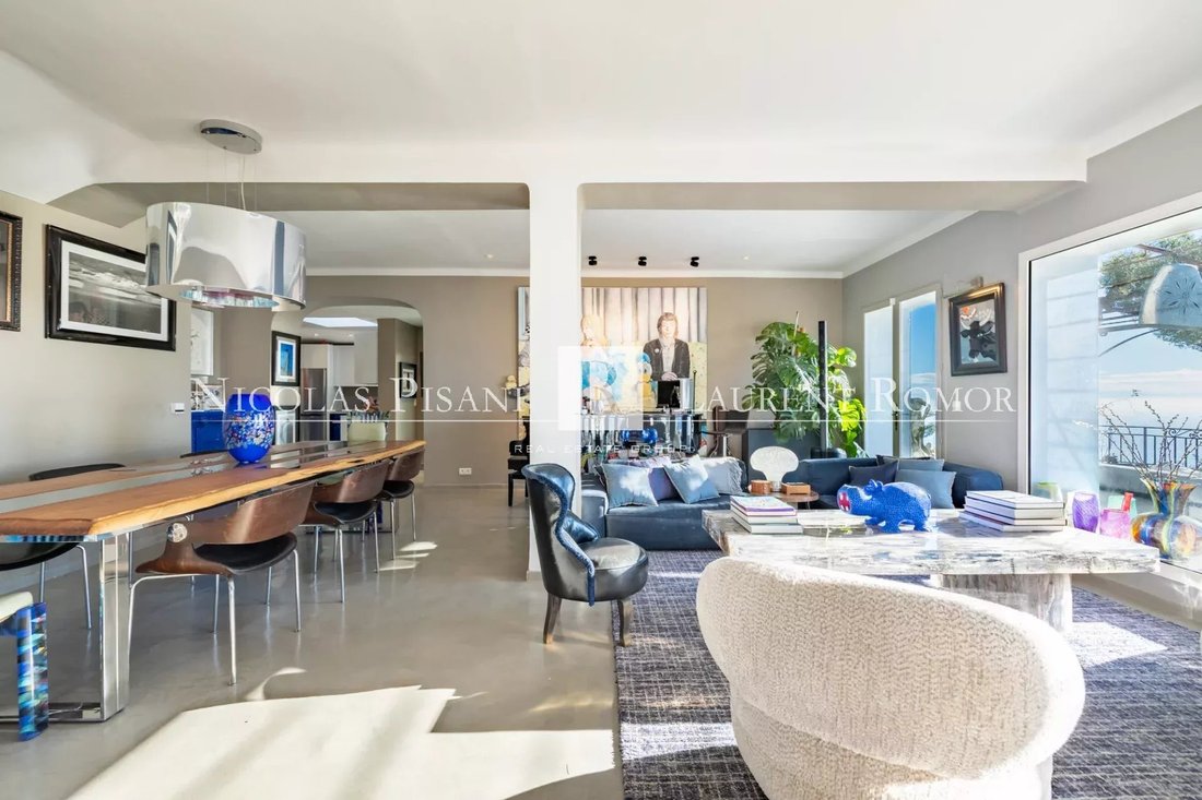 Villa in Èze, Provence-Alpes-Côte d'Azur, France 4 - 18155652