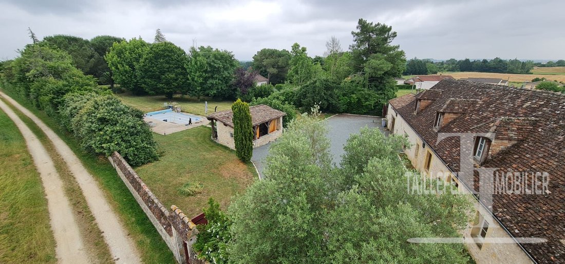 House in Faux-en-Périgord, Nouvelle-Aquitaine, France 2 - 16743259