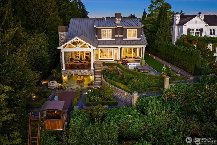 House in Medina, Washington, United States 3 - 18171619