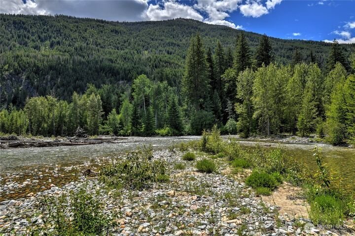 House in Mazama, Washington, United States 3 - 17912022
