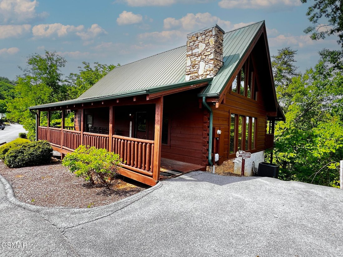 House in Sevierville, Tennessee, United States 1 - 18159959