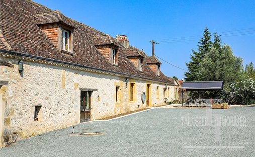 House in Faux-en-Périgord, Nouvelle-Aquitaine, France 1
