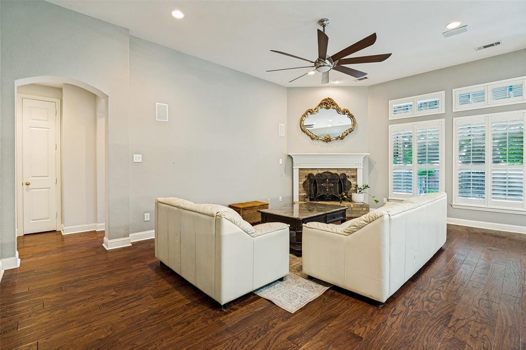 House in Euless, Texas, United States 5 - 18159038