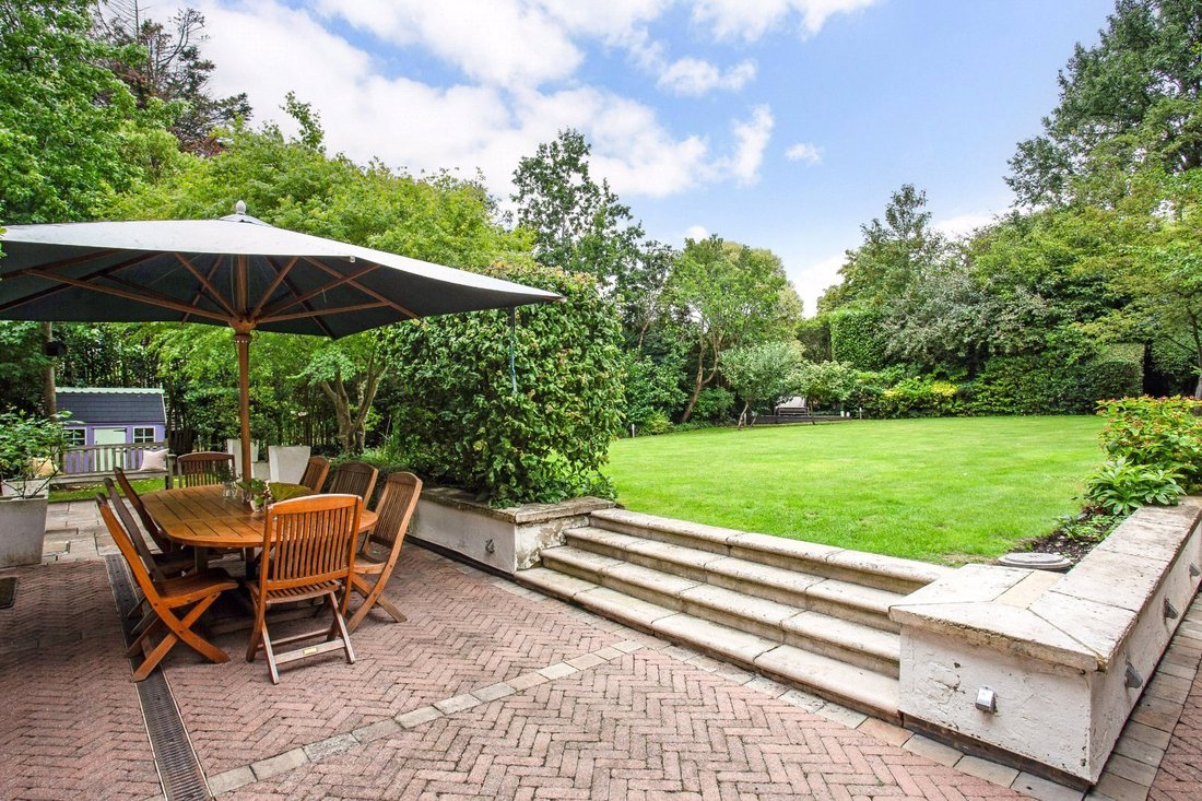 House in Hampstead Garden Suburb, Barnet, England 4 - 18159485