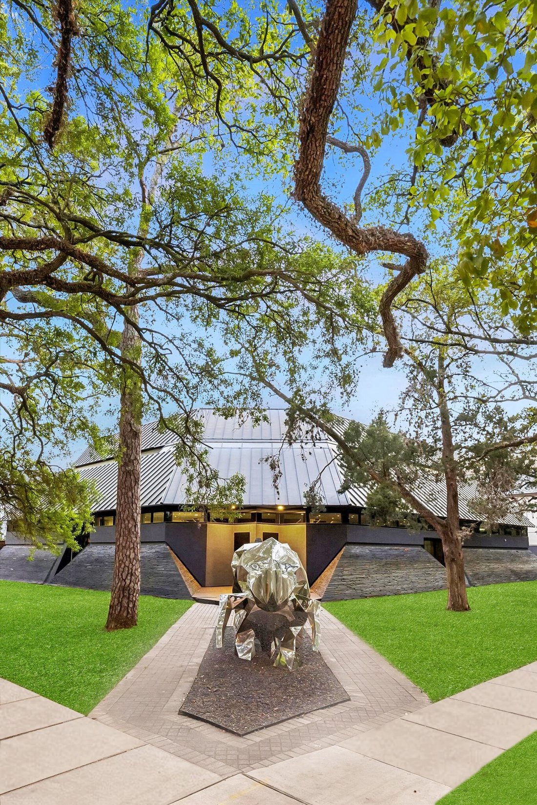 House in Houston, Texas, United States 2 - 17705918