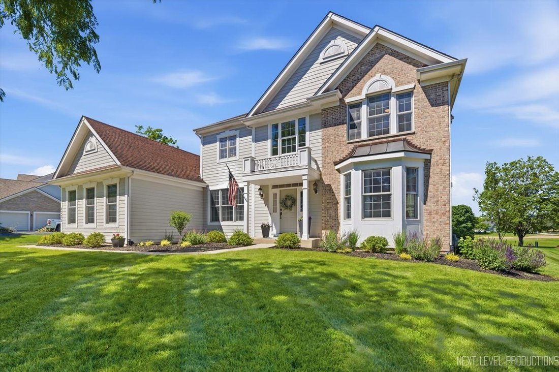 House in Village of Lakewood, Illinois, United States 2 - 18165939