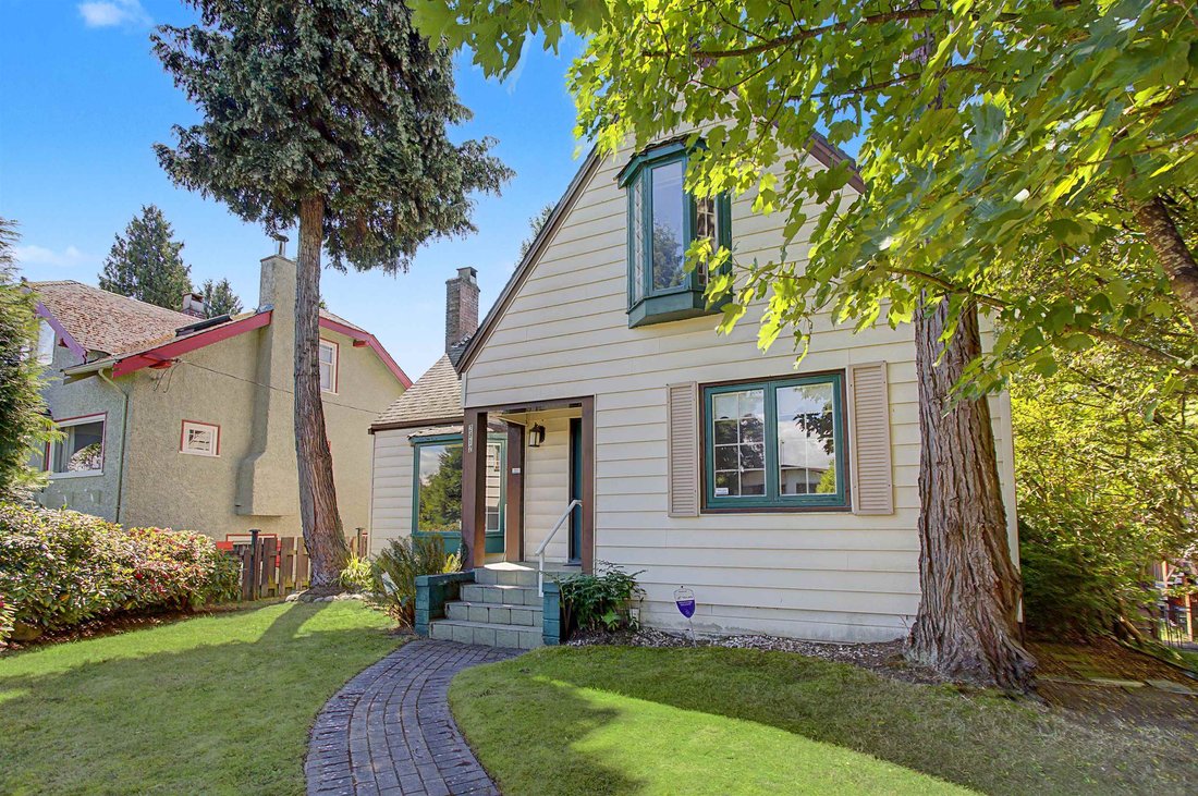 House in Vancouver, British Columbia, Canada 2 - 18160459