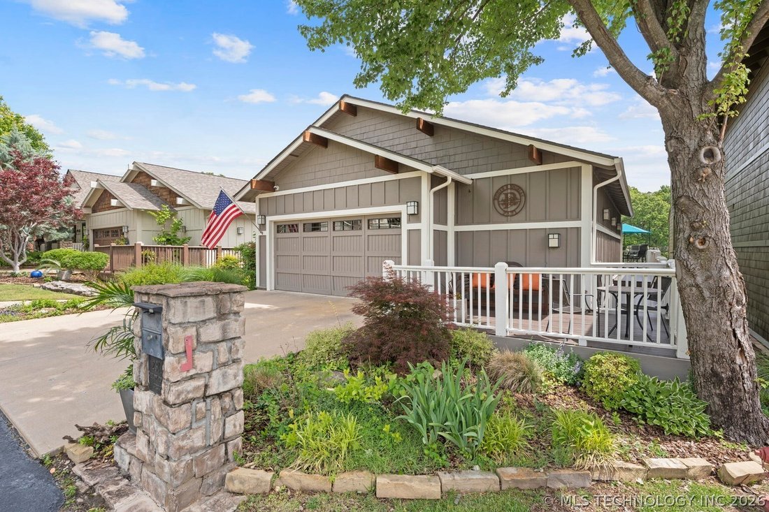 House in Grove, Oklahoma, United States 1 - 18170890