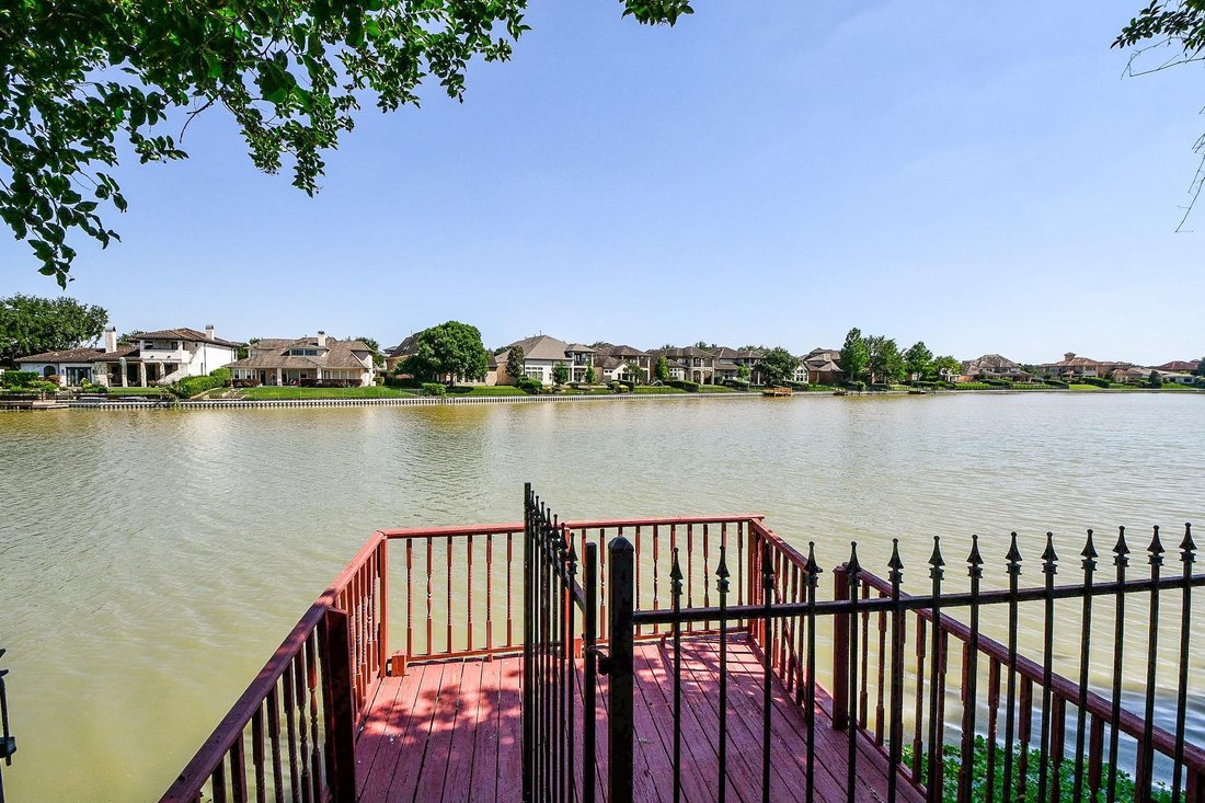 House in Sugar Land, Texas, United States 3 - 18155156