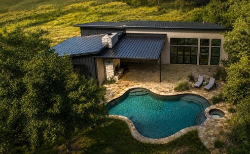 House in Thrall, Texas, United States 1