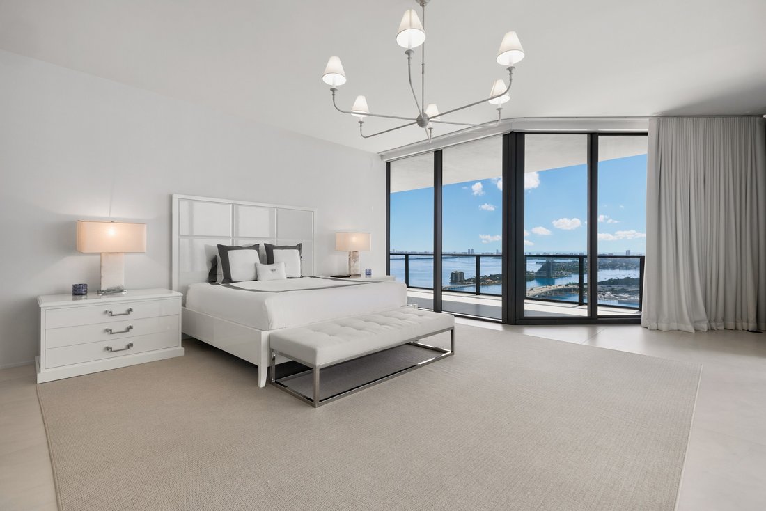 Condo in Miami, Florida, United States 2 - 18154098