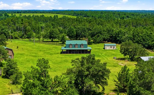 House in Alford, Florida, United States 1