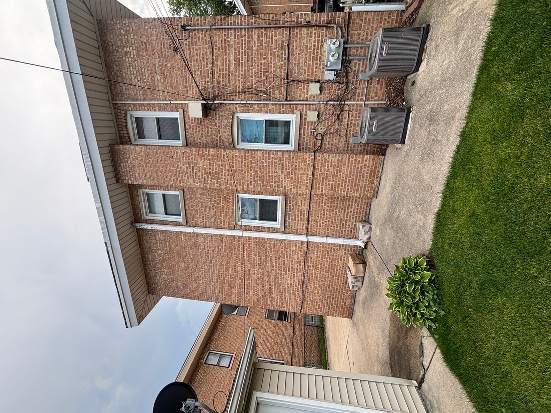 Evergreen Park, Illinois, United States 4 - 18151796