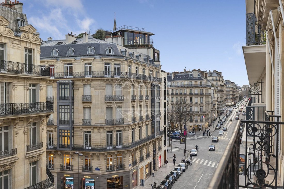 Apartment in Palais Royal, Paris 1er Arrondissement, Paris 5 - 18155950