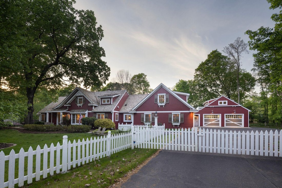 House in Deephaven, Minnesota, United States 3 - 18169726