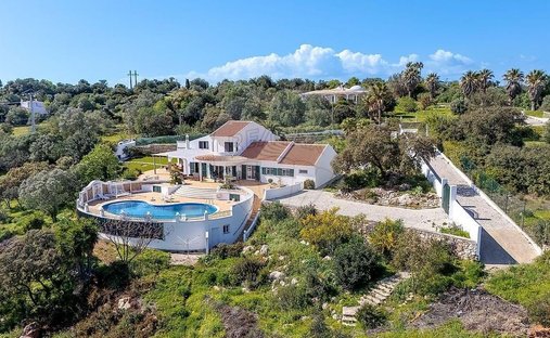 Villa in Loule (Sao Clemente), Algarve, Portugal 1