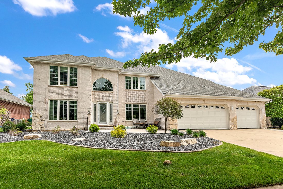 House in Orland Park, Illinois, United States 1 - 18154072
