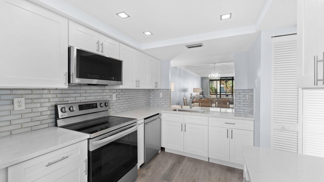Condo in Sanibel, Florida, United States 3 - 18159034