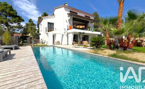 House in Les Issambres, Roquebrune-sur-Argens, France 1
