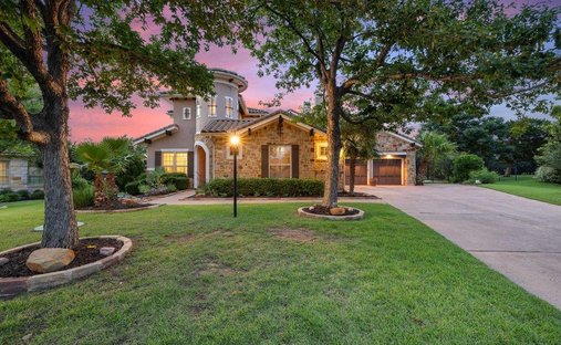 House in The Hills, Texas, United States 1