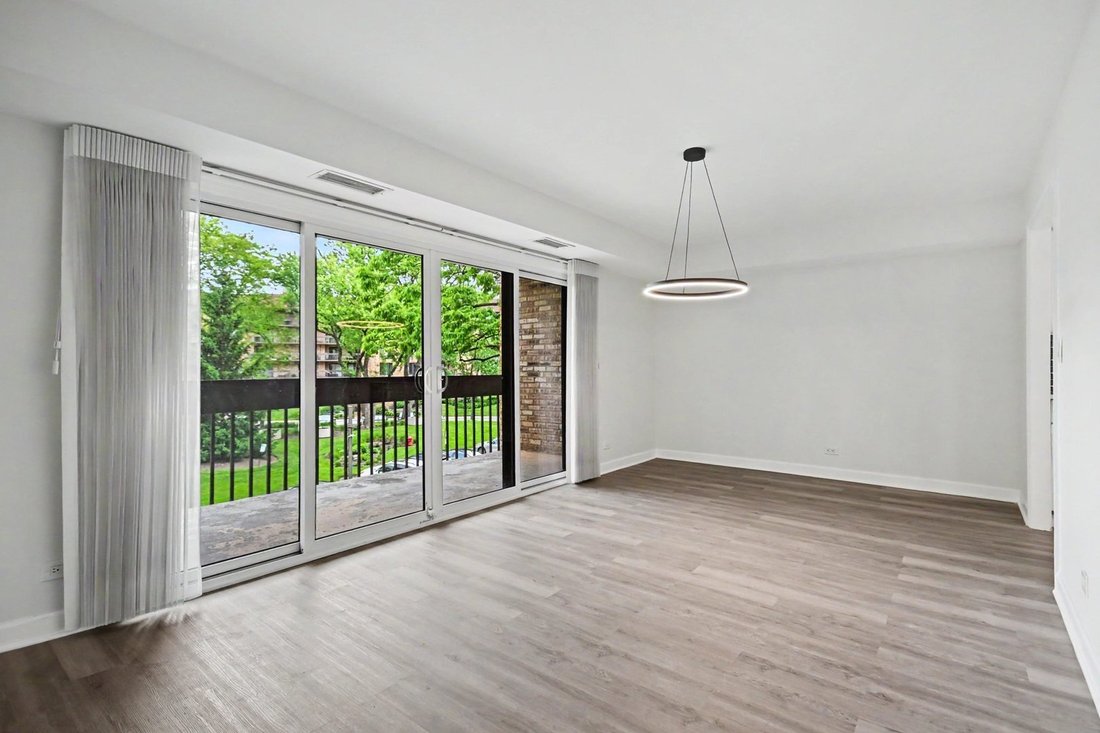 Condo in Northbrook, Illinois, United States 5 - 18166874