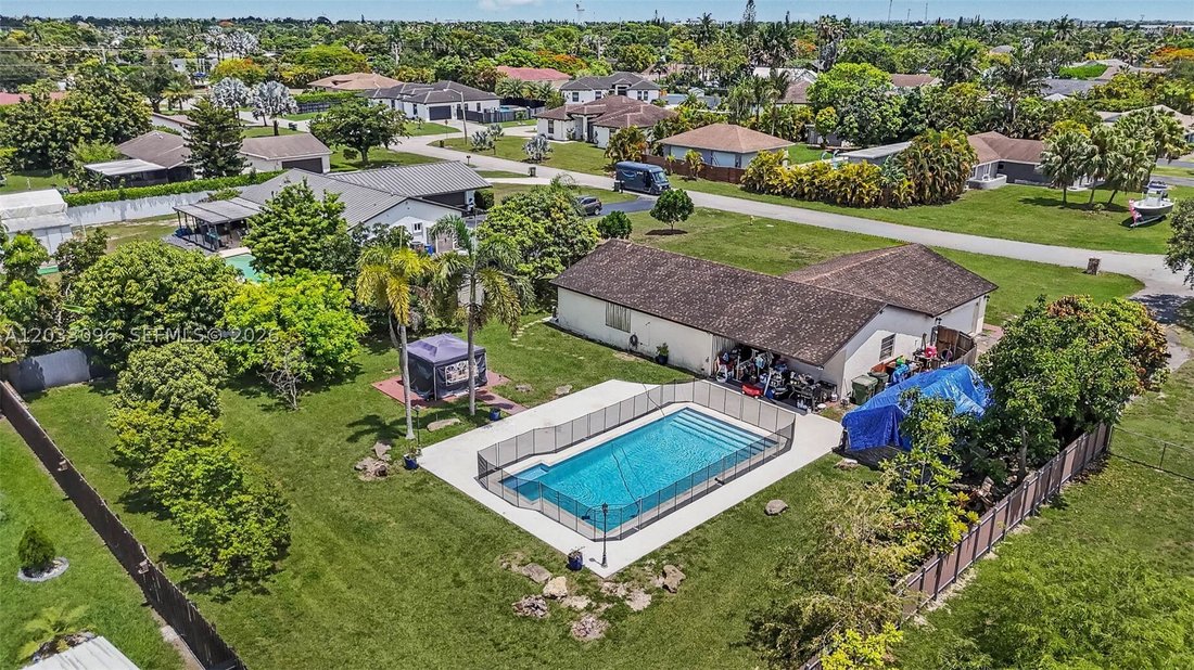 House in Homestead, Florida, United States 3 - 18169971