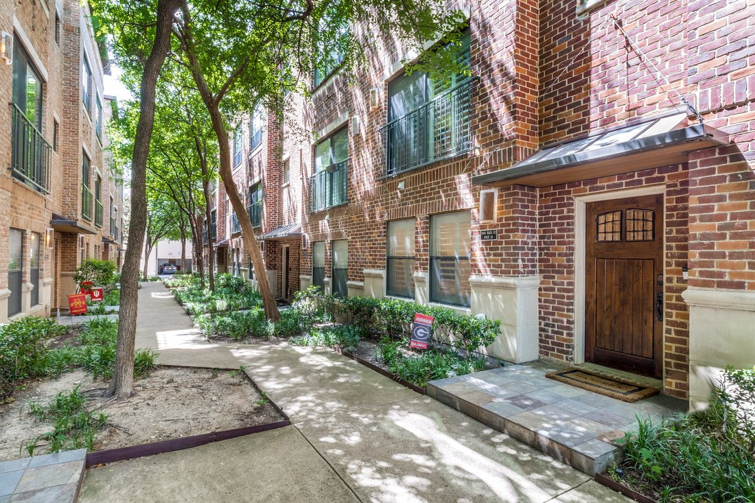 Condo in Dallas, Texas, United States 2 - 18171505