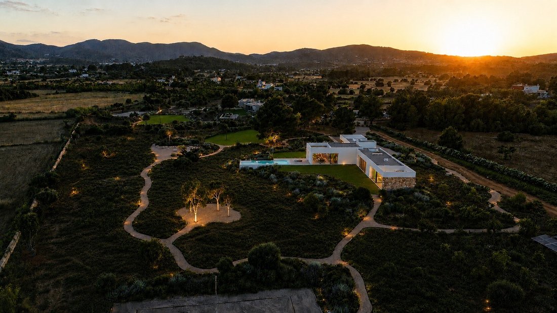 Villa in Santa Eularia des Riu, Balearic Islands, Spain 1 - 17730999