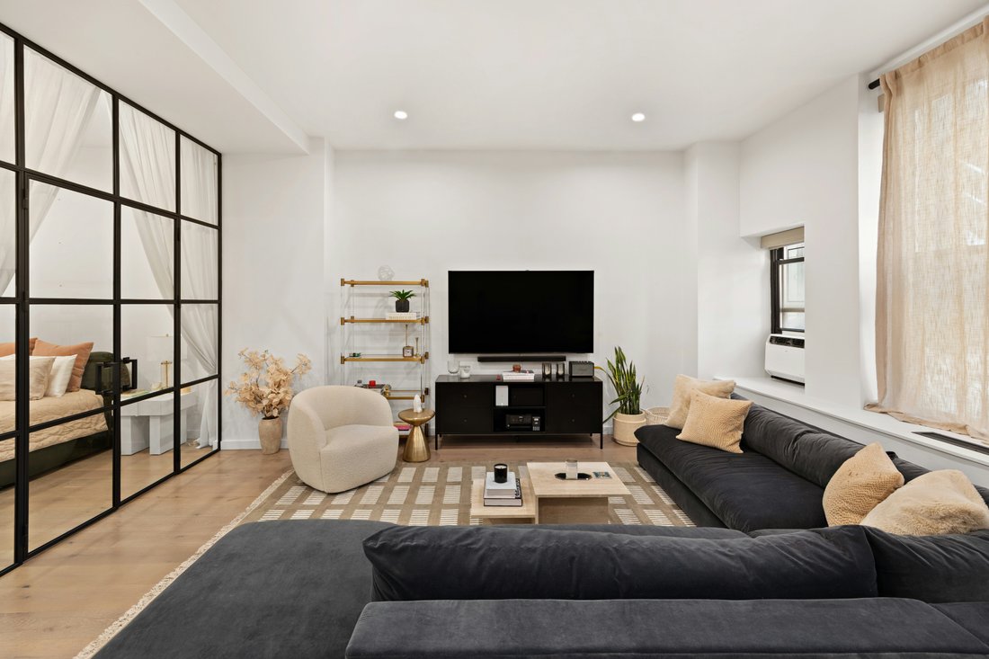 Co Op in New York, New York, United States 4 - 18150315
