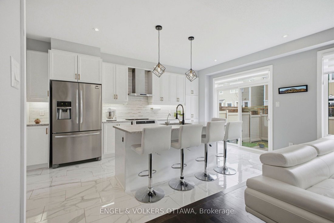 House in Ottawa, Ontario, Canada 5 - 18160462