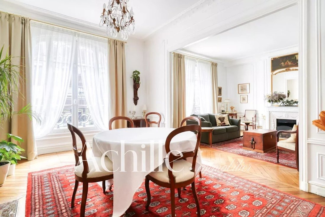 Apartment in Auteuil Nord, Paris 16e Arrondissement, Paris 2 - 18120161