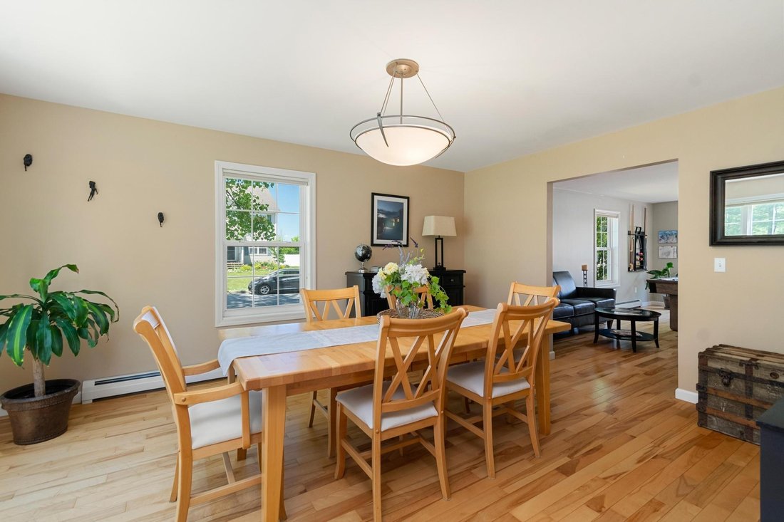 House in South Burlington, Vermont, United States 4 - 18154833