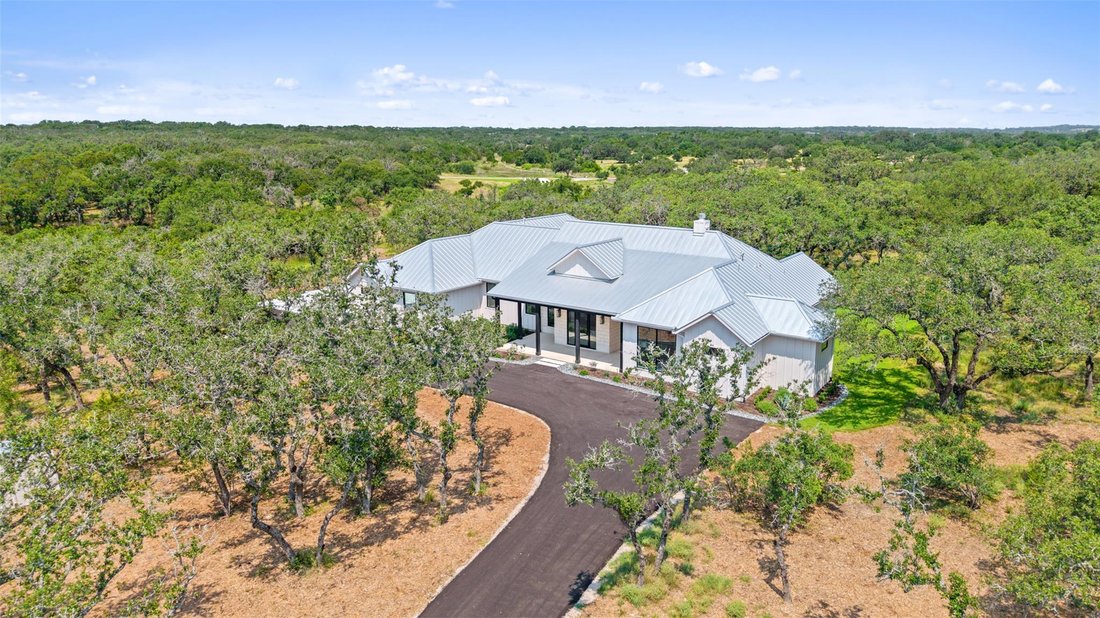 House in Round Mountain, Texas, United States 2 - 18158480