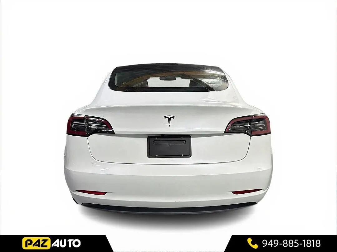 Sedan in Laguna Hills, CA, United States 4 - 17658240