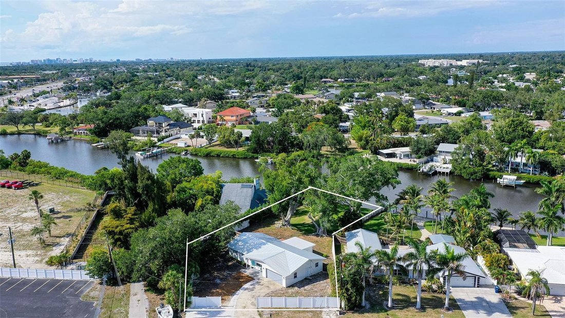 House in Sarasota, Florida, United States 3 - 18158665