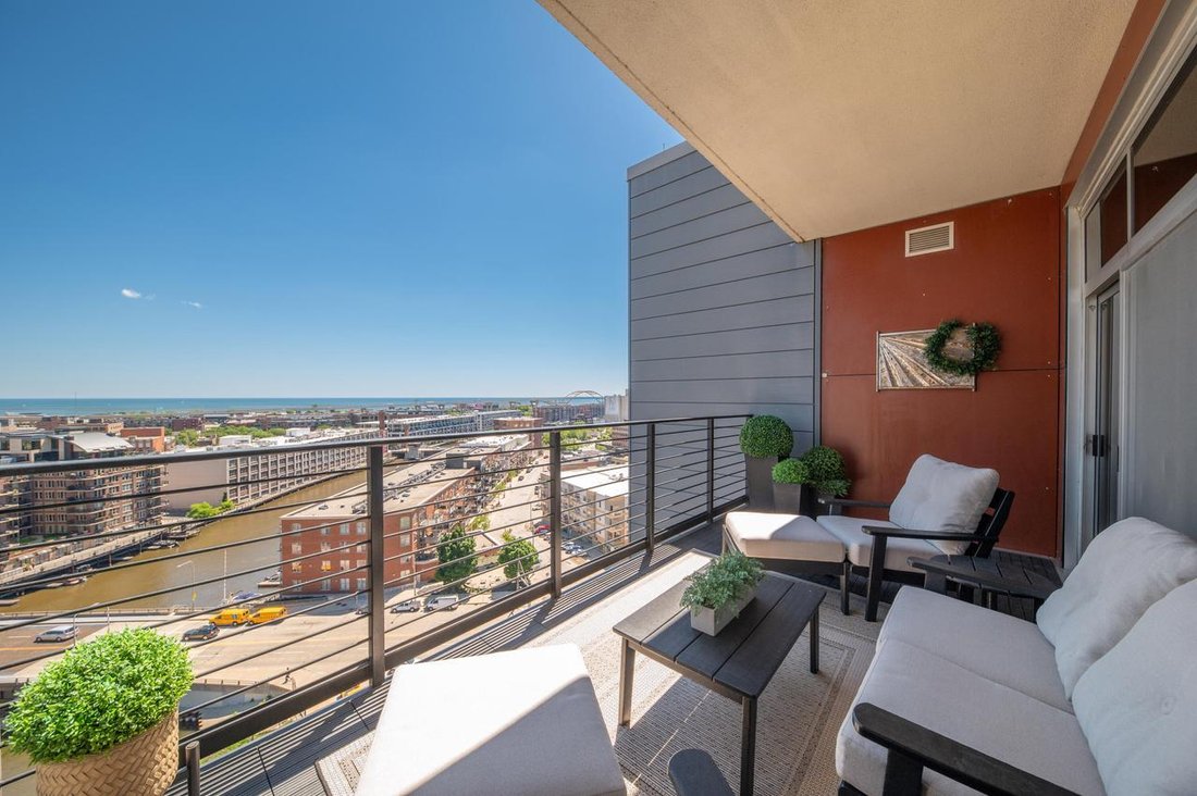 Condo in Milwaukee, Wisconsin, United States 3 - 18166917