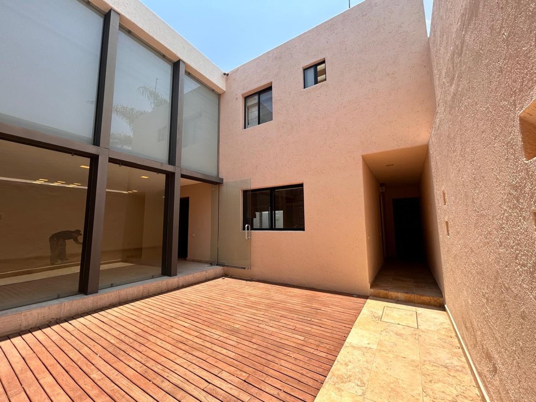 House in San Luis Potosí, San Luis Potosi, Mexico 4 - 15655236